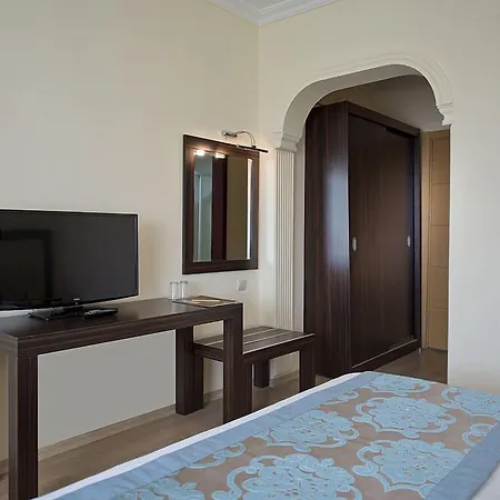 Nashira Antalya
