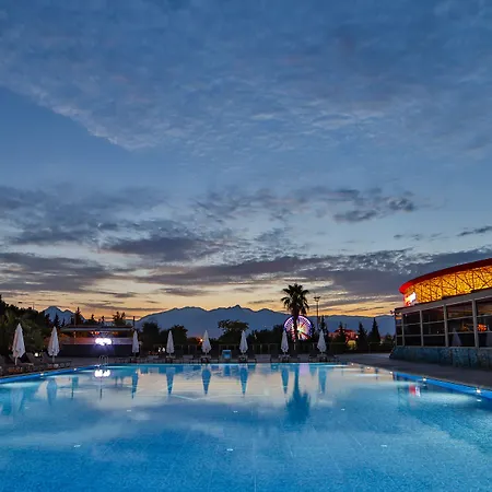 Ξενοδοχείο Nashira 4*