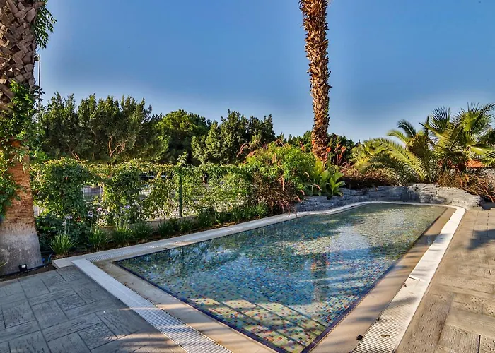 Nashira Antalya