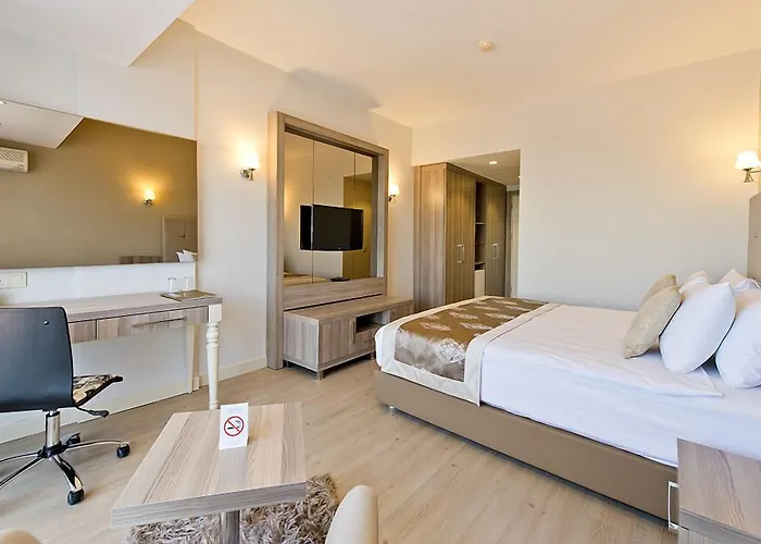 Nashira Hotel 4*