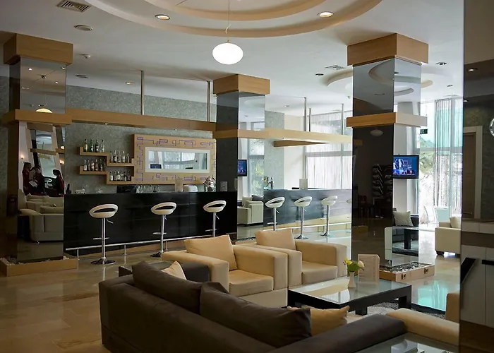Nashira Hotel
