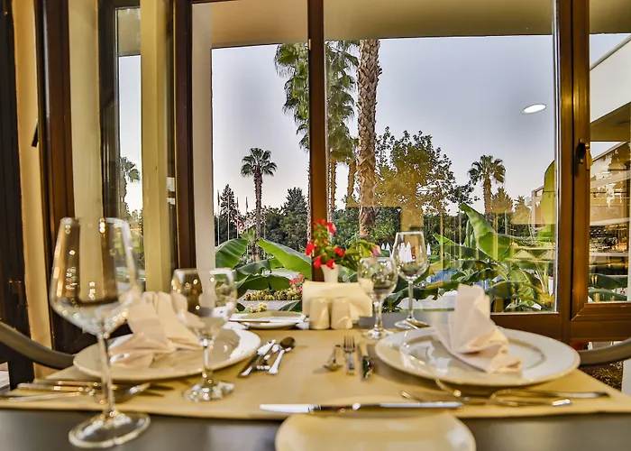 Nashira Hotel