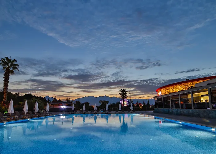 فندق Nashira 4*