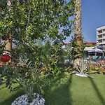 Hotel Nashira