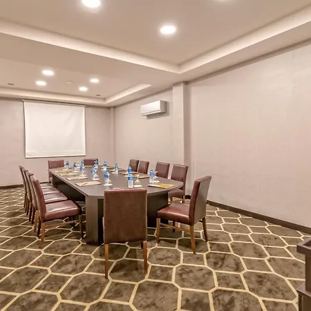 Nashira Hotel 4*