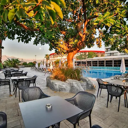 Nashira Hotel 4*