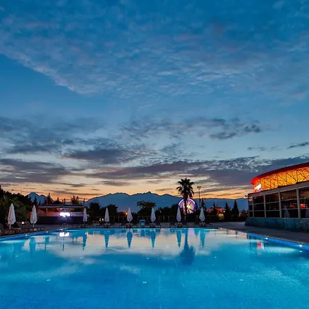 Hotel Nashira 4*