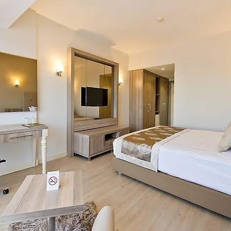 Nashira Hotel