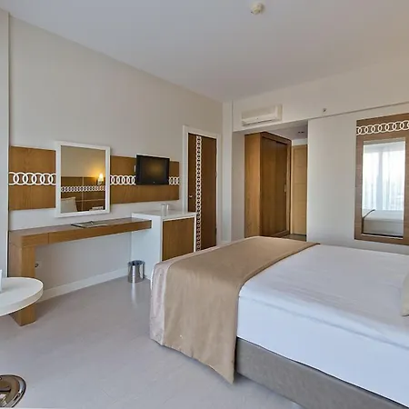 Hotel Nashira